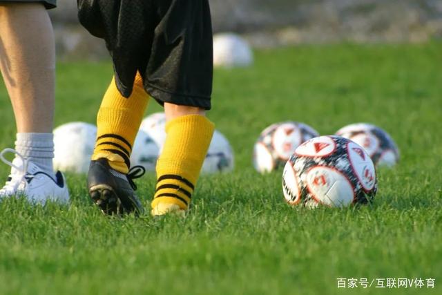 李小冉对爱情的幻想被孙怡直言揭穿，现实让人心碎